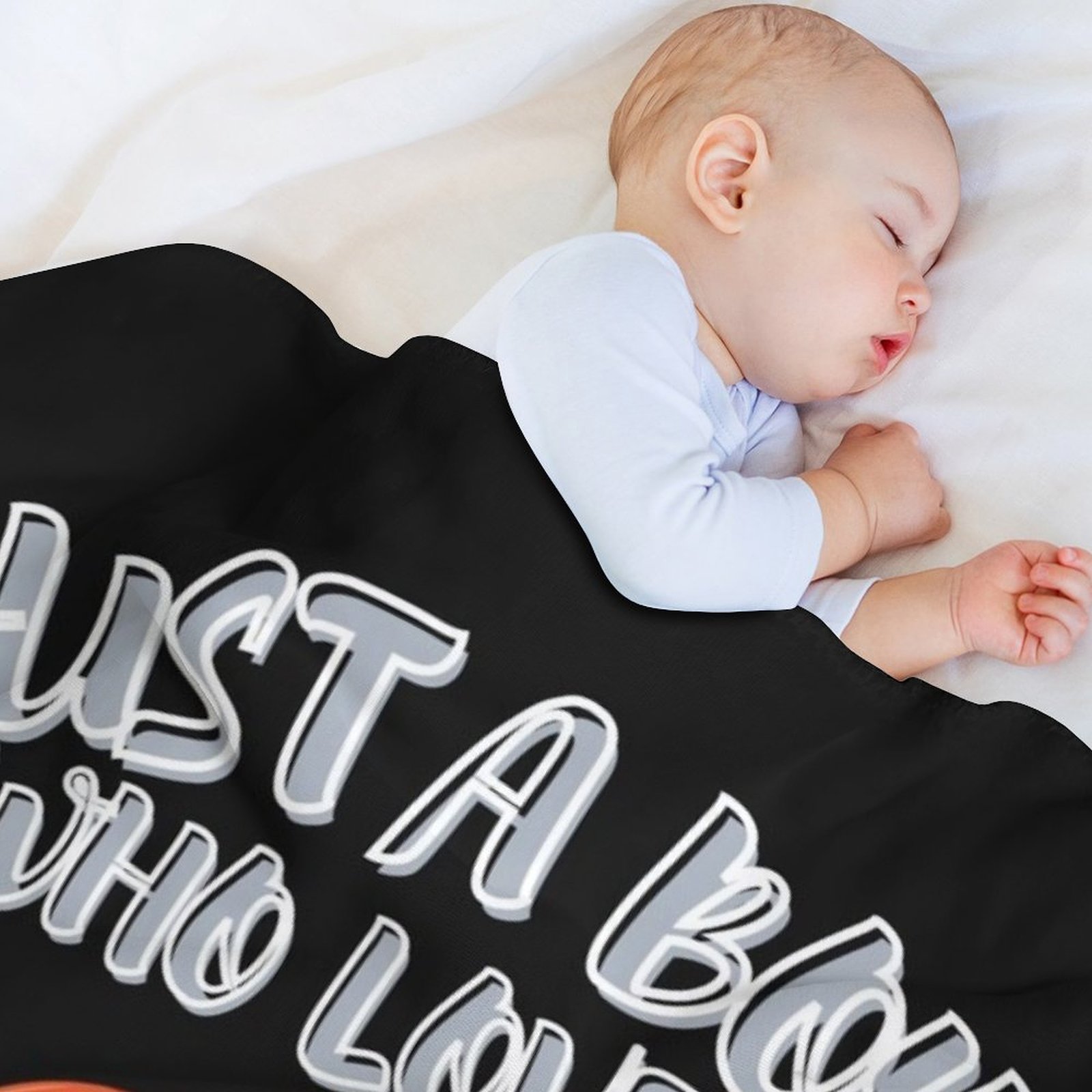 Just a Boy Who Loves Reading B – Luxury Lifestyle Hotel Bewertung und Preis
